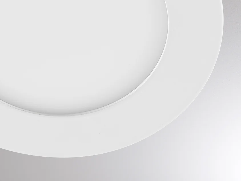 MOON ROUND R