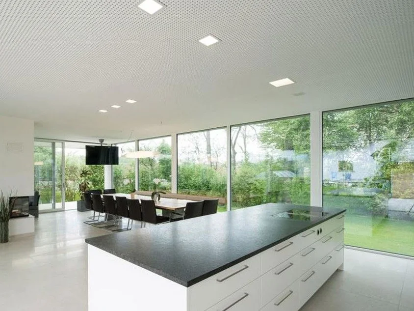 MOON SQUARE R