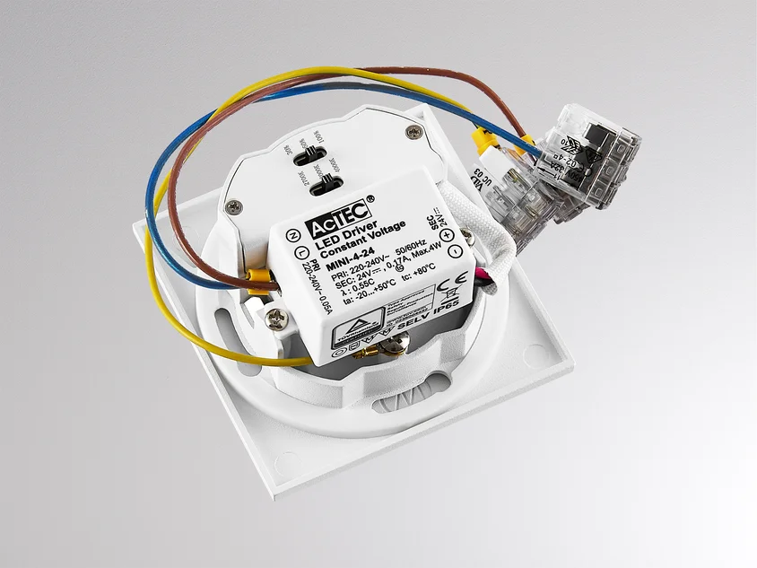 WALL 68R QUAD